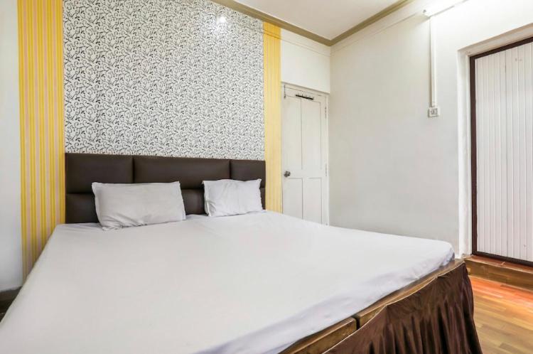 Hotel Priti International Мапуса Екстер'єр фото