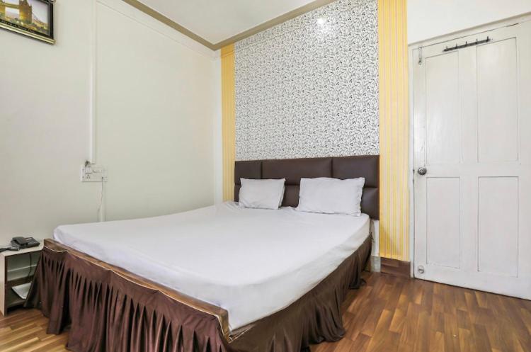 Hotel Priti International Мапуса Екстер'єр фото